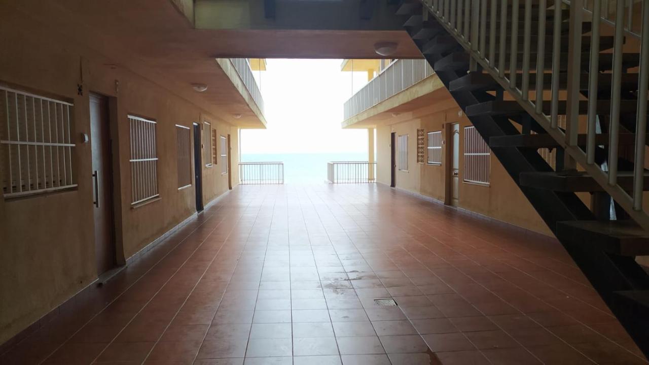 Apartamento Entero Primera Linea De Playa, Pet Friendly Tavernes de Valldigna Exterior foto